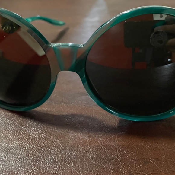 Gucci sunglasses - Picture 3 of 7